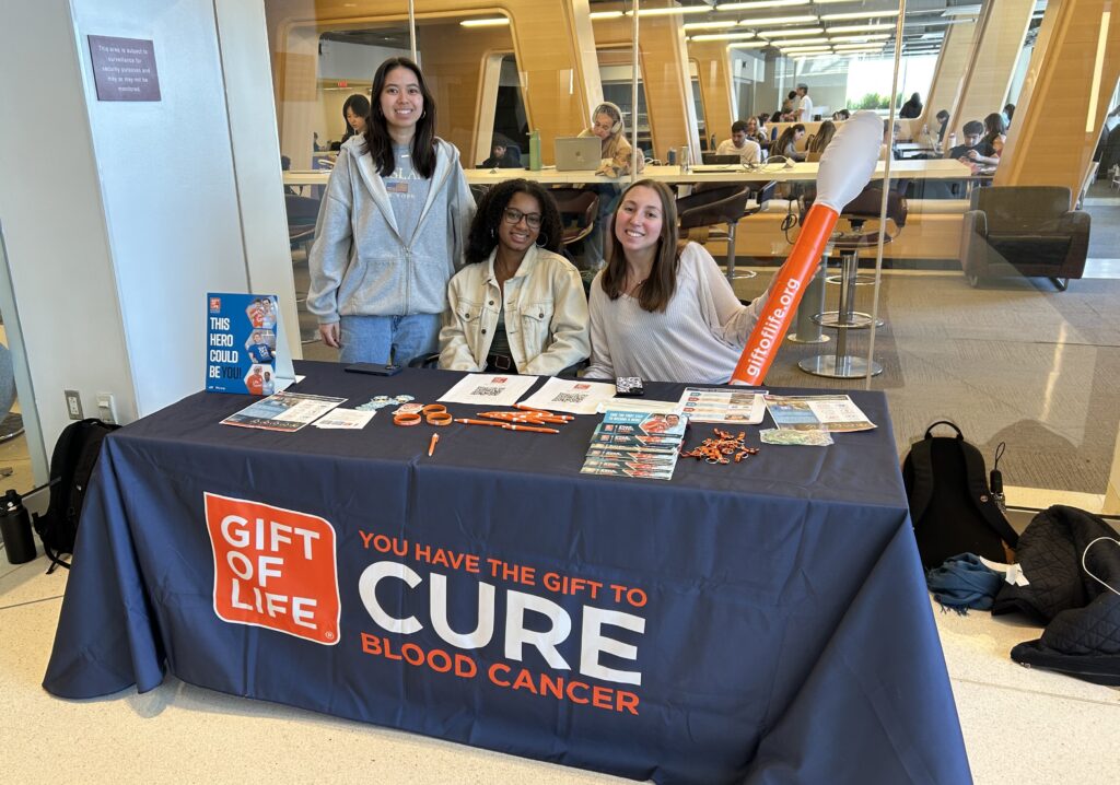 Beta Nu Chapter Members tabling for Gift of Life